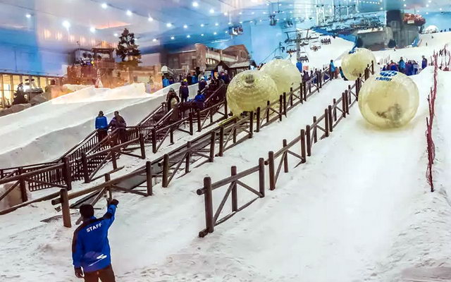 ������ ����������� �������� Ski Dubai