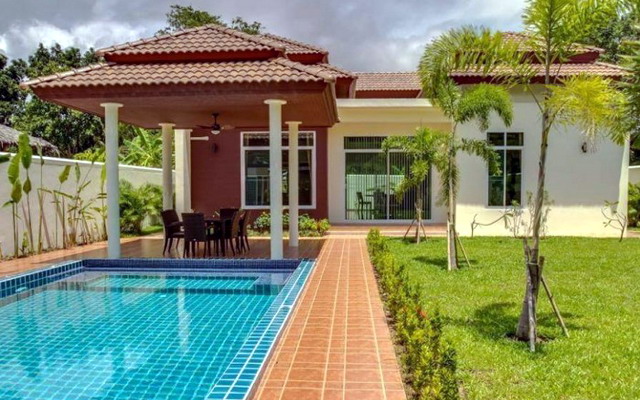 Chang pool villa