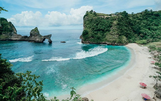 Atuh Beach