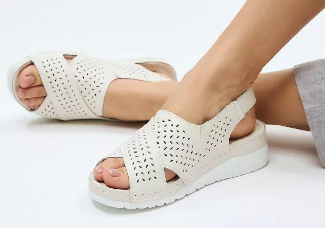 ������� Sandalini