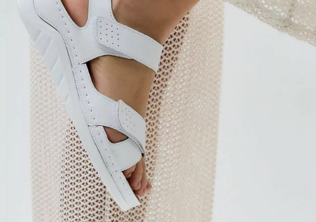 ������� Sandalini