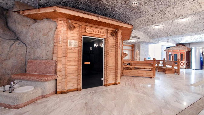 Tsunami Spa Hotel
