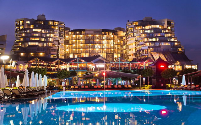 Limak Lara Deluxe Hotel & Resort